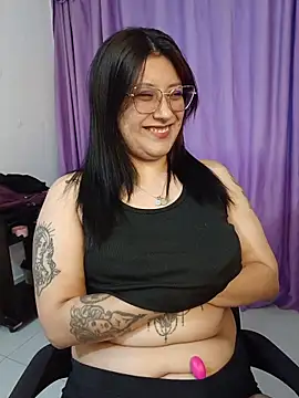 Snapshot of DaniPoison chatting on June 13, 2026, 5:55 pm DaniPoison online show from June 13, 2026, 5:55 pm