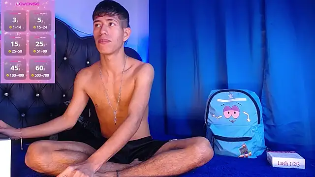 dareck 18 online show from October 22, 2025, 5:13 pm