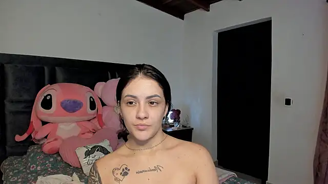 Snapshot of Paulet_Johnson chatting on March 4, 2026, 11:22 pm Paulet Johnson online show from March 4, 2026, 11:22 pm