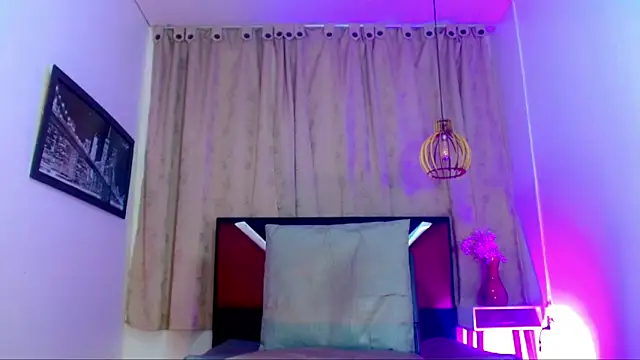 alexsandra kiss online show from July 1, 2026, 11:34 am