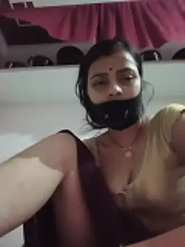 Snapshot of Daya_Chheda chatting on June 11, 2026, 12:32 am Daya Chheda online show from June 11, 2026, 12:32 am