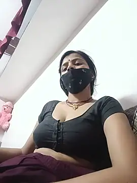 Snapshot of Daya_Chheda chatting on July 11, 2026, 5:37 pm Daya Chheda online show from July 11, 2026, 5:37 pm