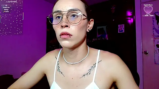 Malud09 online show from July 8, 2026, 4:06 am