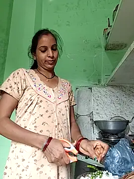 Hotty-Nidhi online show from October 19, 2025, 4:46 am