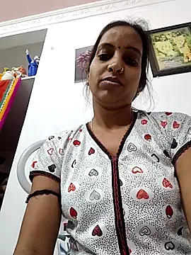 Hotty-Nidhi online show from February 27, 2026, 1:38 am