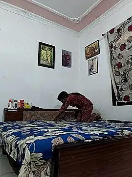 Hotty-Nidhi online show from March 16, 2026, 5:44 am