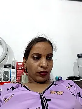 Hotty-Nidhi online show from July 8, 2026, 5:39 pm