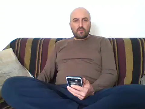 Snapshot of maxxxio12 chatting on March 15, 2025, 1:07 pm maxxxio12 online show from March 15, 2025, 1:07 pm