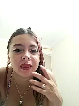 Snapshot of AllysonDawson chatting on March 11, 2025, 1:45 pm AllysonDawson online show from March 11, 2025, 1:45 pm