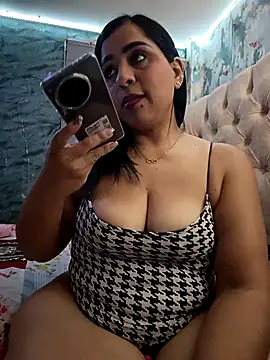 L ucero online show from September 10, 2025, 9:37 pm