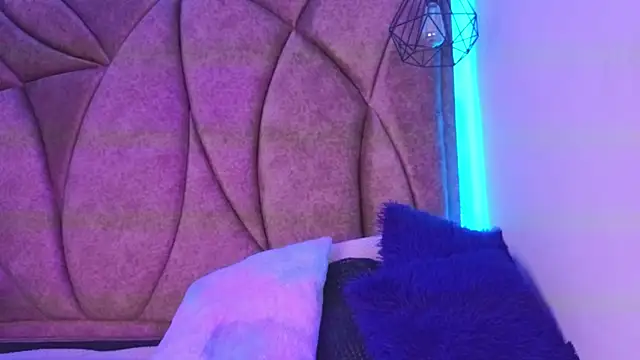Snapshot of Kanela_miller_ chatting on May 16, 2026, 12:04 pm Kanela miller online show from May 16, 2026, 12:04 pm