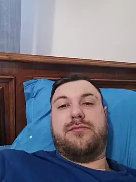 Snapshot of hugedickedd chatting on February 15, 2026, 9:19 am hugedickedd online show from February 15, 2026, 9:19 am