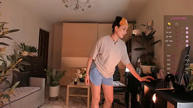 Snapshot of Viki_Bellson chatting on September 12, 2025, 6:19 pm Viki Bellson online show from September 12, 2025, 6:19 pm