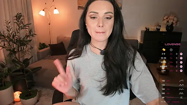 Snapshot of Viki_Bellson chatting on November 28, 2025, 5:37 pm Viki Bellson online show from November 28, 2025, 5:37 pm