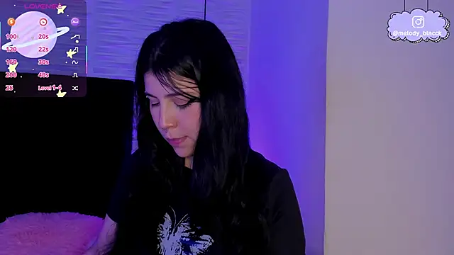 Snapshot of Melody_Black_ chatting on November 20, 2025, 8:30 pm Melody Black online show from November 20, 2025, 8:30 pm