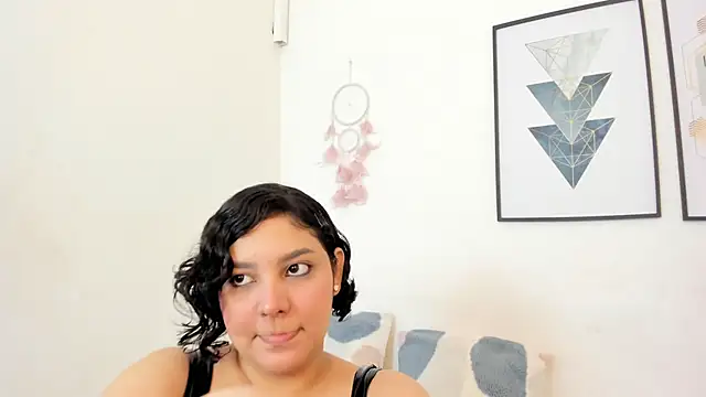 dullce77 online show from November 11, 2025, 7:25 pm