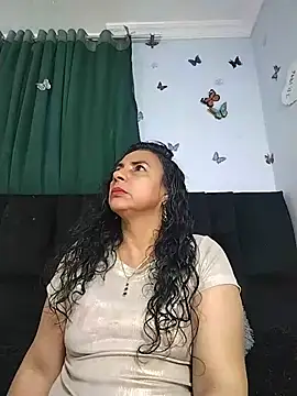 Snapshot of AlexaNovoa_ chatting on July 8, 2026, 1:32 am AlexaNovoa online show from July 8, 2026, 1:32 am