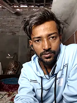 India HOT23 online show from December 14, 2025, 5:02 am