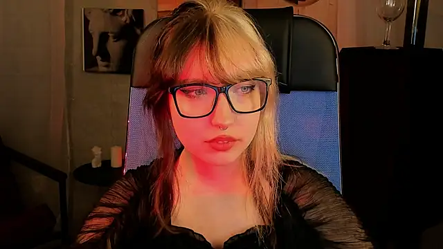 MemoryCadence online show from October 22, 2025, 8:19 pm