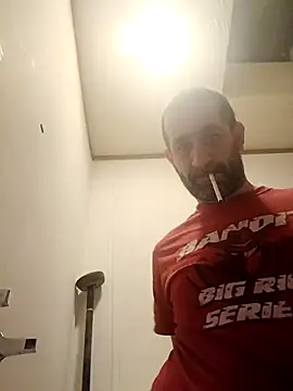 Snapshot of mayg chatting on January 14, 2026, 7:47 am mayg online show from January 14, 2026, 7:47 am