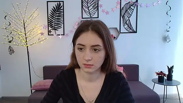 Snapshot of LilyHaart chatting on March 18, 2025, 9:42 am LilyHaart online show from March 18, 2025, 9:42 am