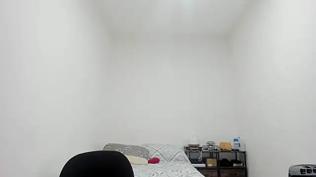 megan milf79 online show from October 12, 2025, 6:07 pm