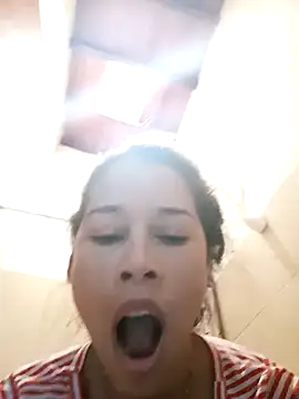 Snapshot of Sexi_girl29 chatting on November 6, 2025, 11:00 am Sexi girl29 online show from November 6, 2025, 11:00 am