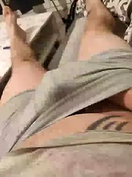 Snapshot of gui67675 chatting on December 18, 2025, 4:29 am gui67675 online show from December 18, 2025, 4:29 am