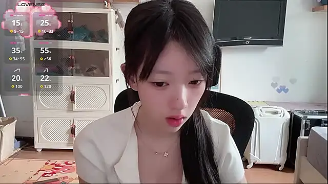 umi-dd online show from June 25, 2026, 4:01 am