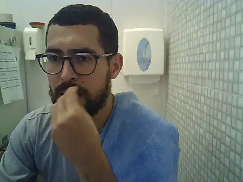 pdasgyn online show from November 12, 2025, 2:17 pm