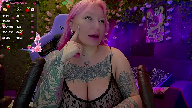 BlackedBarbie online show from November 22, 2025, 7:13 pm