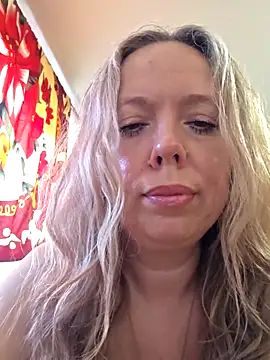 Irina3718 online show from May 23, 2026, 8:51 am