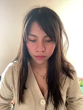 -Selene- online show from May 12, 2026, 6:49 pm