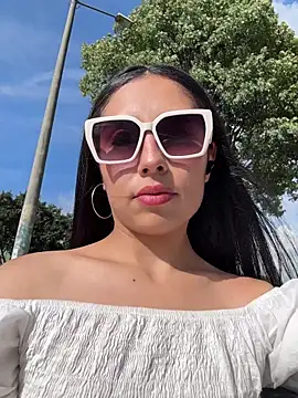 Snapshot of iberiavega chatting on March 14, 2026, 9:09 pm iberiavega online show from March 14, 2026, 9:09 pm