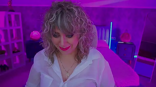 CandyLadyyy online show from June 21, 2026, 8:55 pm