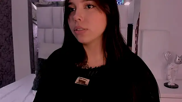 Snapshot of LunaCandy_ chatting on November 13, 2025, 3:22 pm LunaCandy online show from November 13, 2025, 3:22 pm