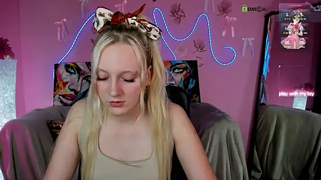 madam uliis online show from May 7, 2026, 9:47 am