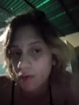 VictoriaLuxe online show from November 7, 2025, 6:02 am