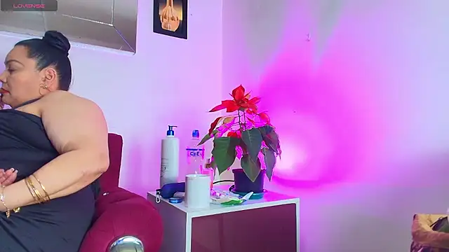 EllenaBoobs  online show from January 18, 2026, 2:48 am