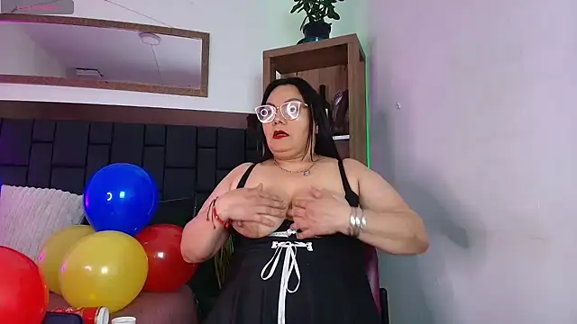 EllenaBoobs  online show from June 19, 2026, 7:06 pm