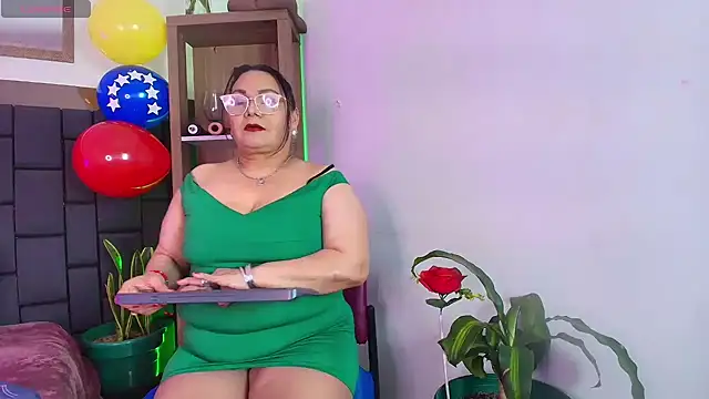 EllenaBoobs  online show from July 10, 2026, 3:33 am