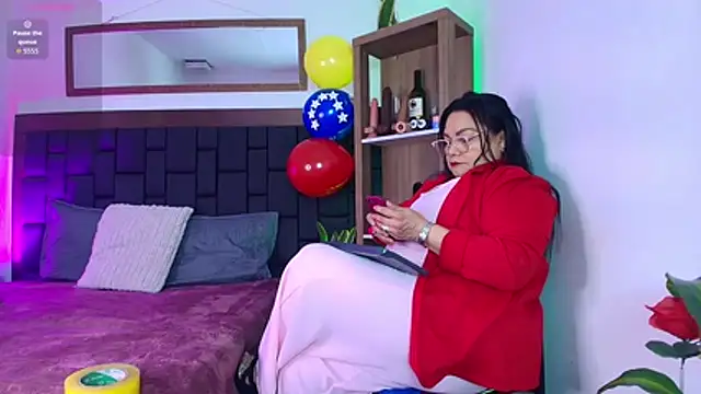 EllenaBoobs  online show from July 15, 2026, 8:14 pm
