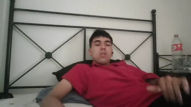 guarrillo21 online show from October 13, 2025, 2:28 pm