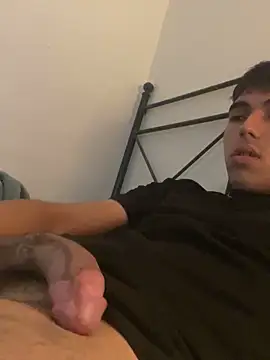 guarrillo21 online show from November 12, 2025, 2:50 pm