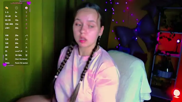 Lilysweet13 online show from June 27, 2026, 11:43 pm