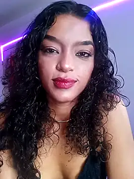 Snapshot of Aphrodite-777 chatting on April 4, 2026, 6:49 pm Aphrodite-777 online show from April 4, 2026, 6:49 pm