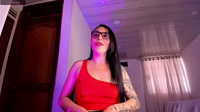 mia velvet1 online show from May 12, 2026, 12:46 pm
