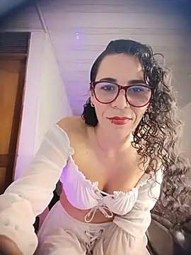 mia velvet1 online show from May 21, 2026, 7:10 pm