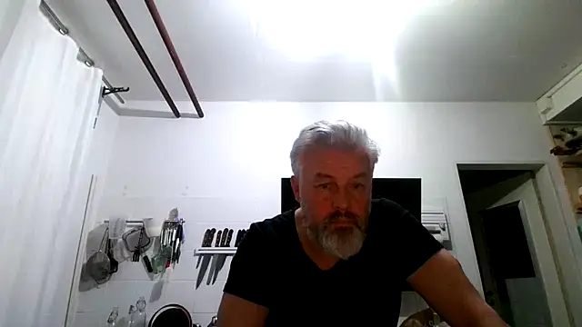 Berg Boy online show from February 14, 2026, 8:38 pm