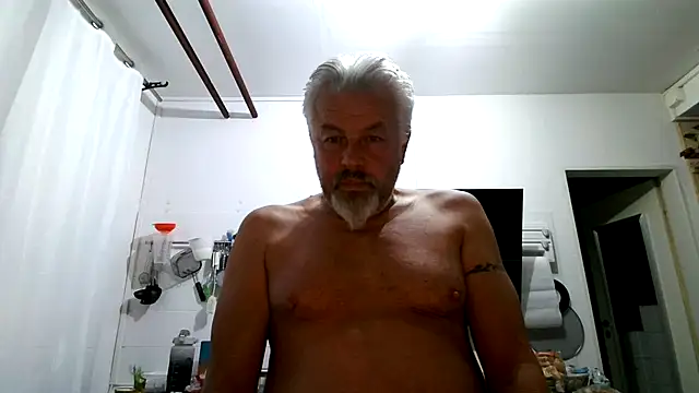 Berg Boy online show from May 24, 2026, 9:31 pm